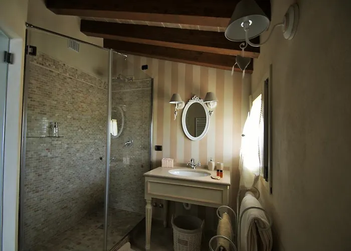 La Vedetta B&B Con Ristorante E Acetaia 4*