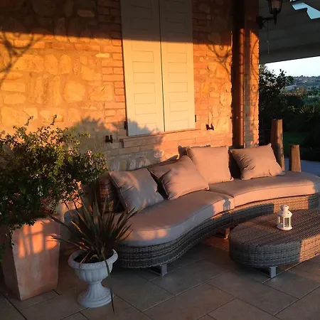 Bed & Breakfast La Vedetta Con Ristorante E Acetaia 4*