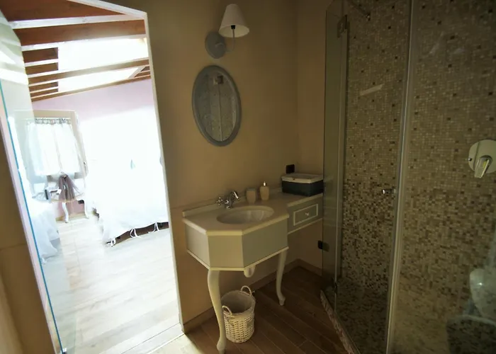 B&B La Vedetta Con Ristorante E Acetaia 카스텔베트로