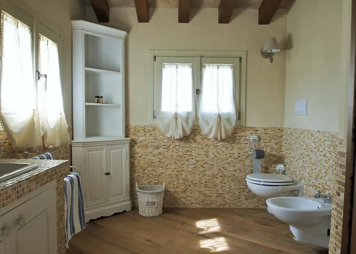 La Vedetta Con Ristorante E Acetaia B&B 카스텔베트로