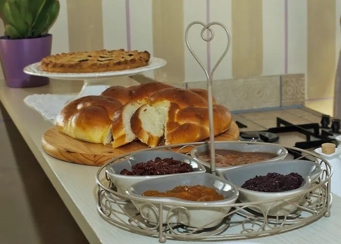 La Vedetta Con Ristorante E Acetaia 4* 카스텔베트로